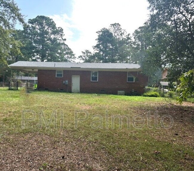 Building Photo - 216 Saddlefield Rd