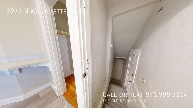 Building Photo - 2977 N Willamette Blvd