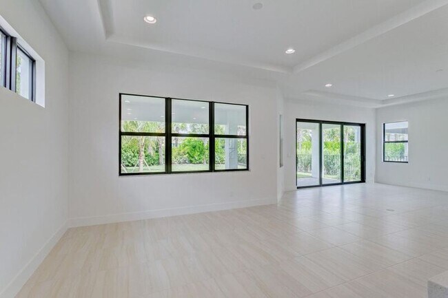Building Photo - 13559 Artisan Cir