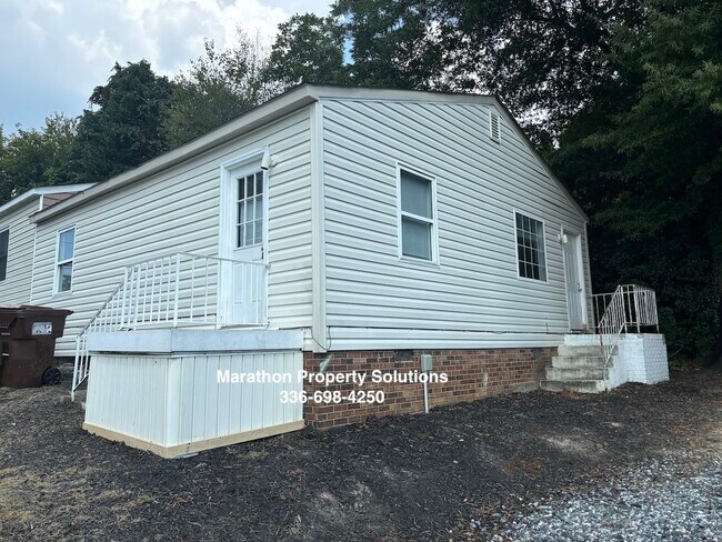 Primary Photo - 308 Sinclair Ave