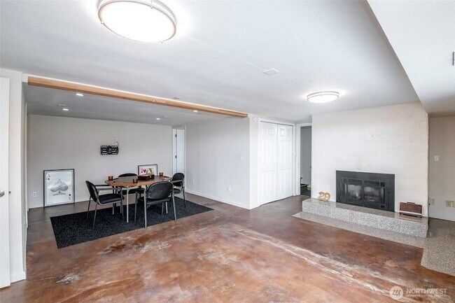 Building Photo - 3613 N 30th St