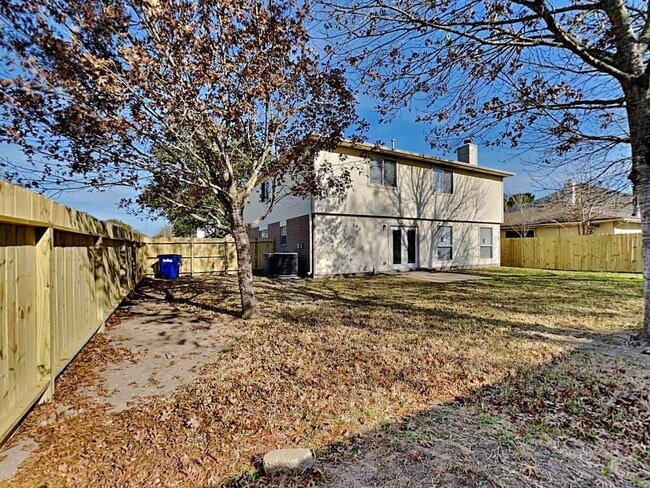 Building Photo - 1802 Oak Valley Dr