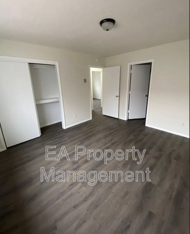 Building Photo - 12912 Marva Pl SE