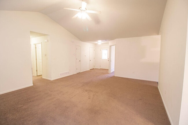 Building Photo - 1424 Bodie Dr