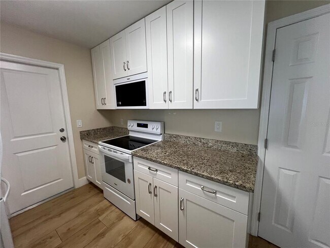 Building Photo - 20282 Albury Dr