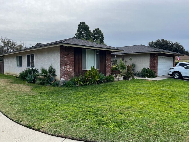 Primary Photo - East End updated Home!