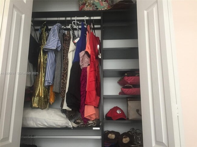 Building Photo - 3320 NW 84th Way