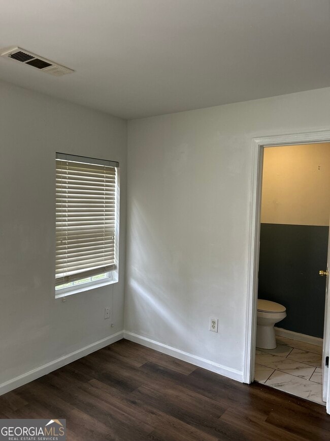 Building Photo - 2133 Blayton Ln SE