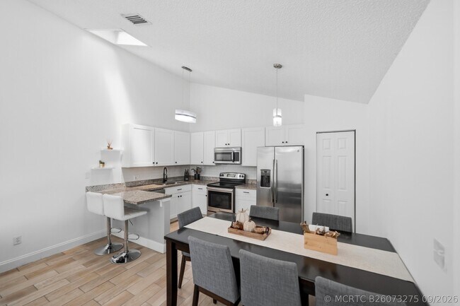Building Photo - 5799 Golden Eagle Cir