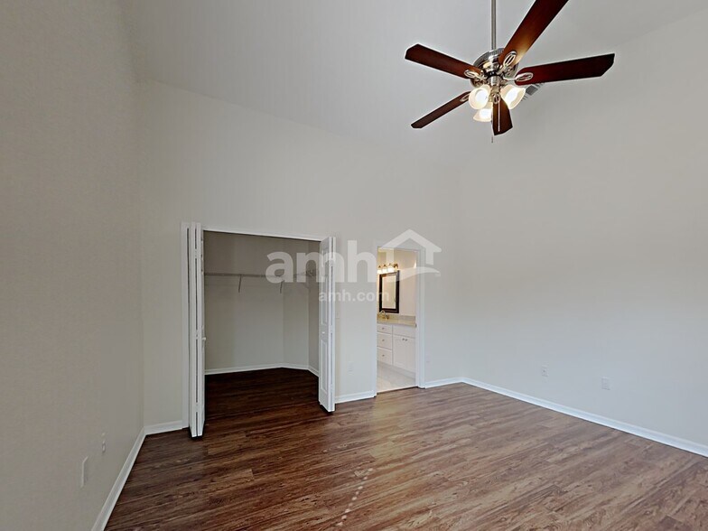 Building Photo - 311 Hartwell Ln