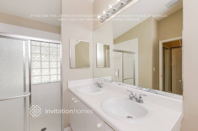 Building Photo - 9901 Red Heart Ln