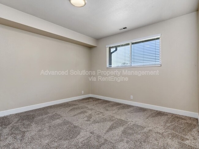 Building Photo - 1351 N Redwood Rd