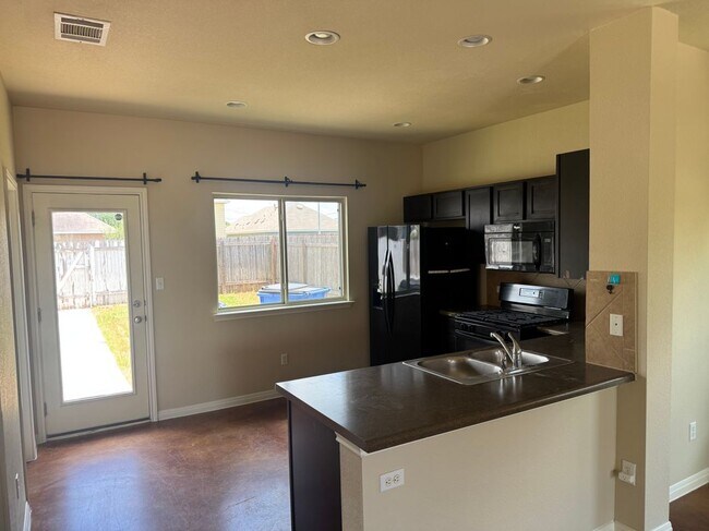 Building Photo - 4503 Esper Ln