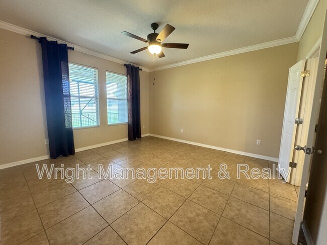 Building Photo - 2215 Parrot Fish Dr