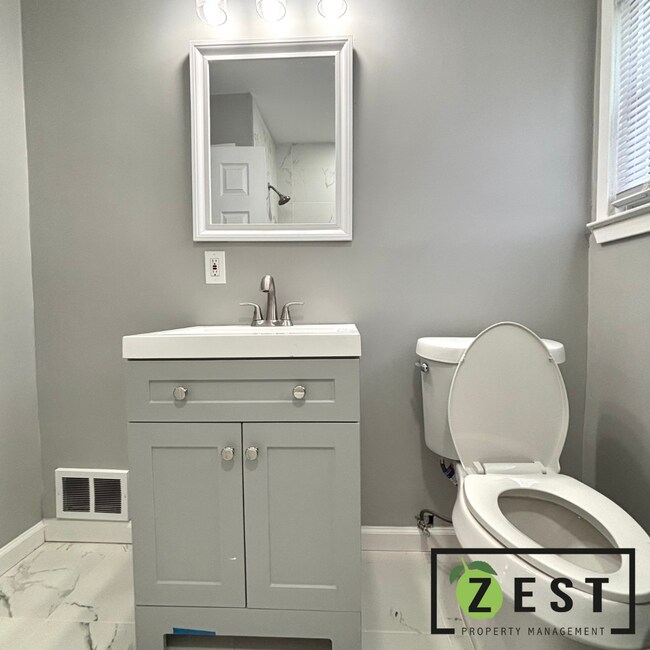 Building Photo - OPEN HOUSE- 1/24! 1PM-1:30PM! GORGEOUS 3 BD 1.5 BATH HOME!