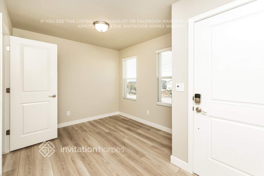 Building Photo - 11851 Mission Peak Pl