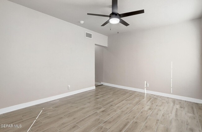 Building Photo - 3100 McKinley Ave