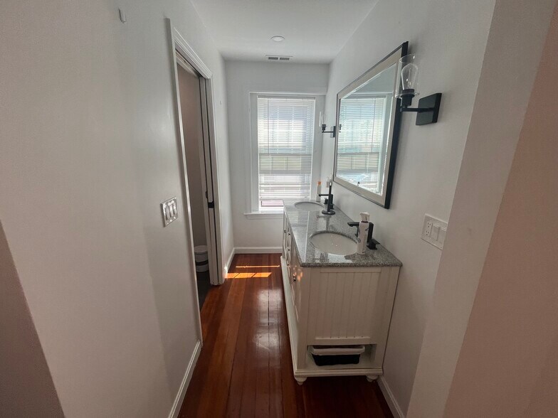 2nd Bath - 1 Chester Park