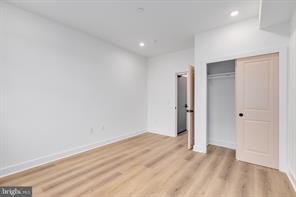 Building Photo - 511 W York St