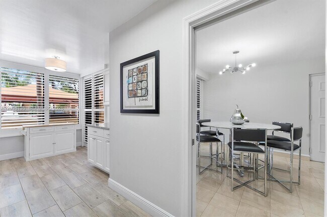 Building Photo - 7225 Promenade Dr