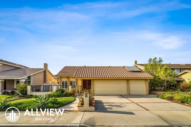 Building Photo - 6351 Glenfox Dr
