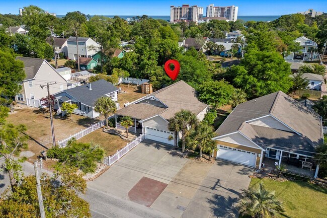 Building Photo - Coastal Living at its Best: Charming 3-Bedroom Near the Beach