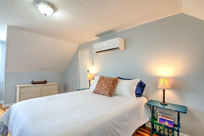 Building Photo - 1624 Edgemont Ave