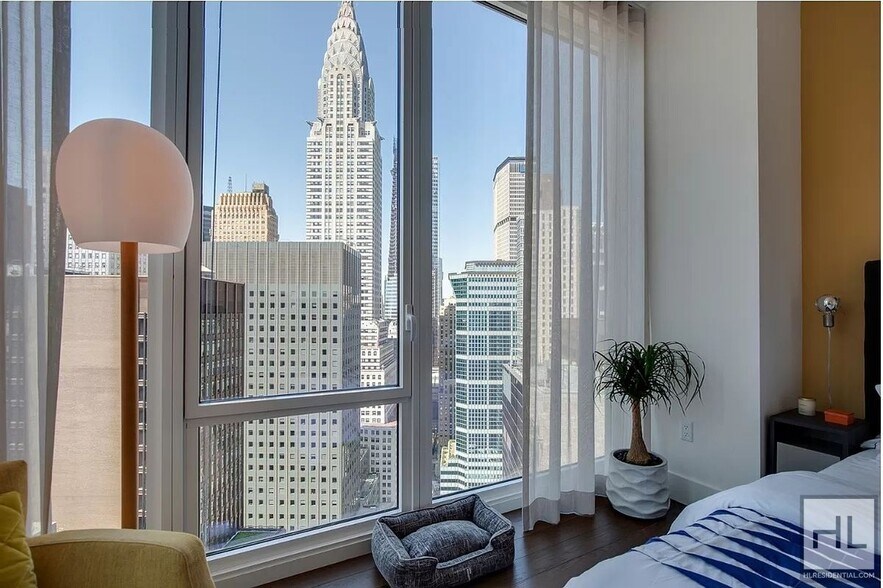 Building Photo - East 44th Street