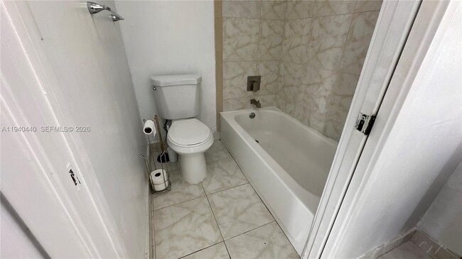 Building Photo - 16919 N Bay Rd