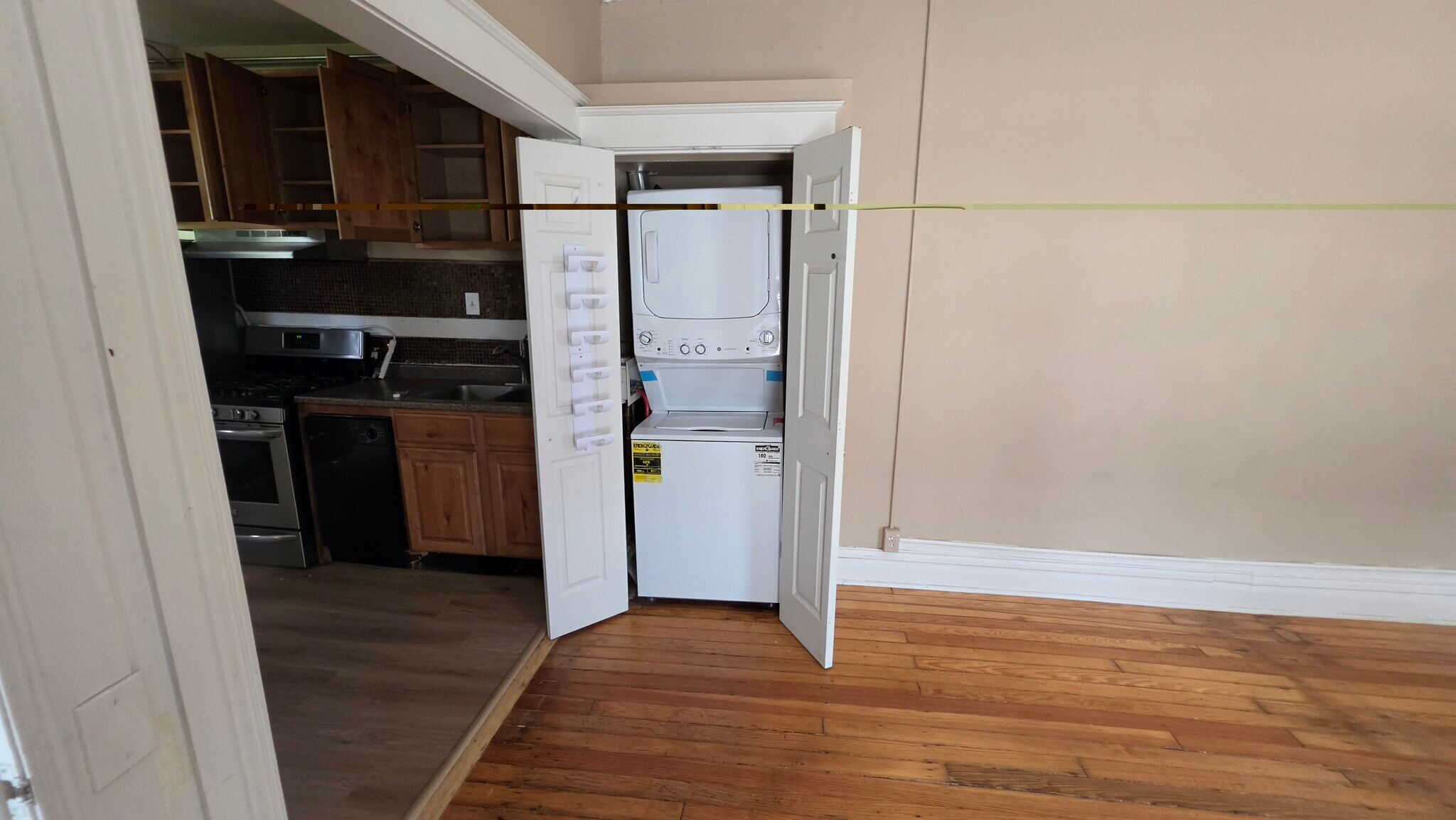 Washer Dryer Included - 210 S Logan St