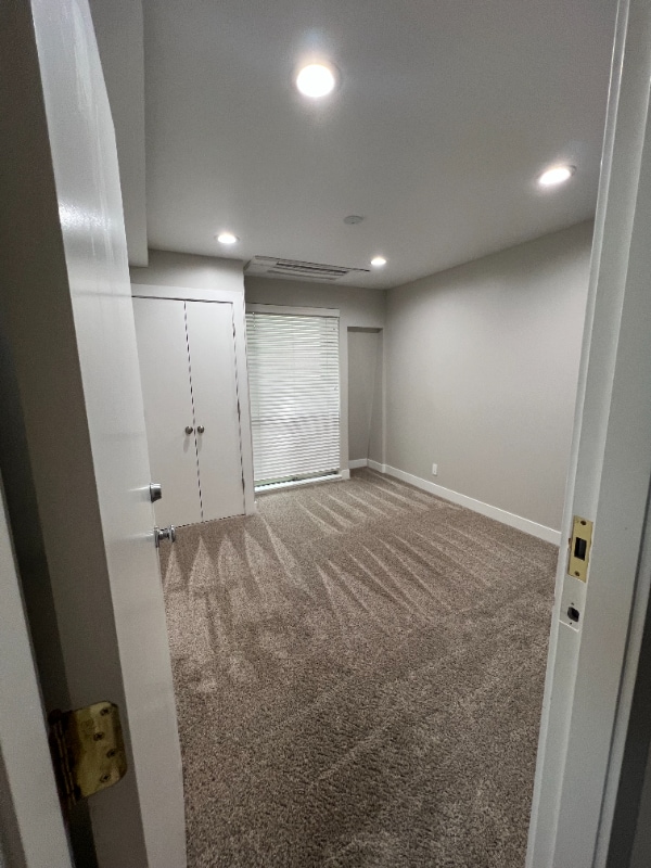 Building Photo - 438 N Center St