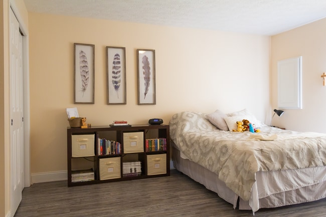 Building Photo - Available for the 2026-2027 lease term.