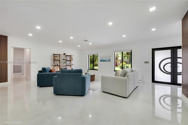 Building Photo - 17203 SW 78th Pl