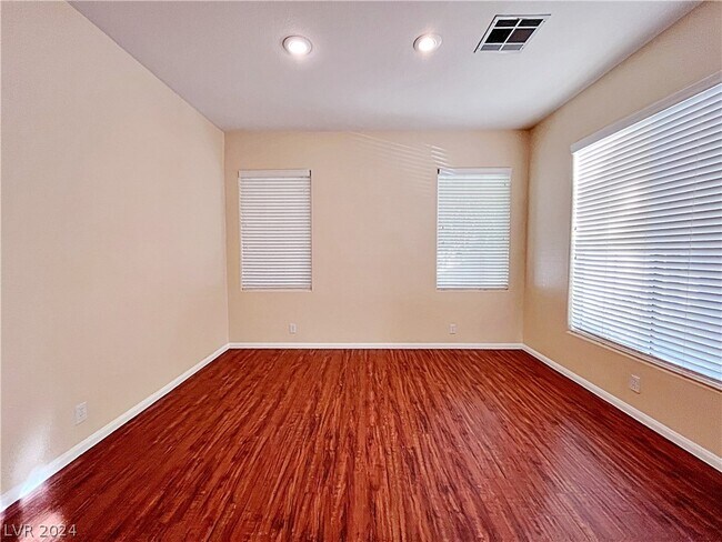 Building Photo - 1446 Maryland Heights Ave