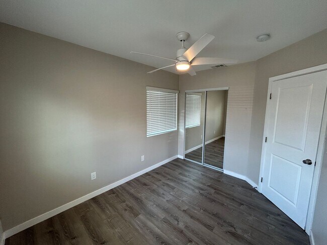 Building Photo - 6252 Mary Ln Dr