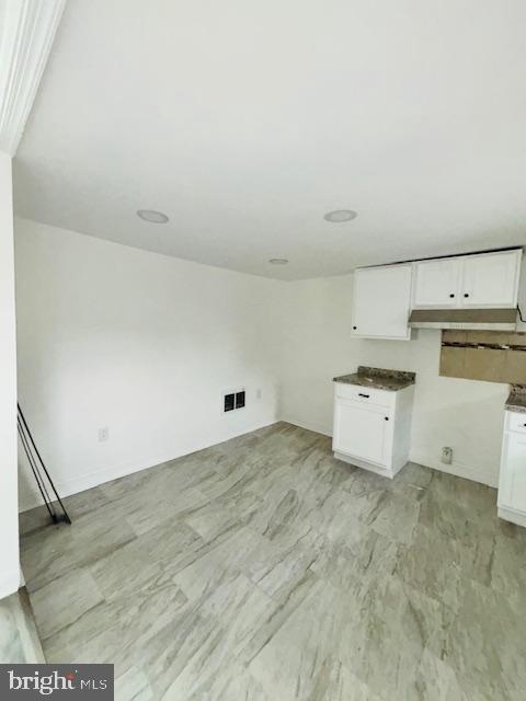 Building Photo - 2029 E Tioga St