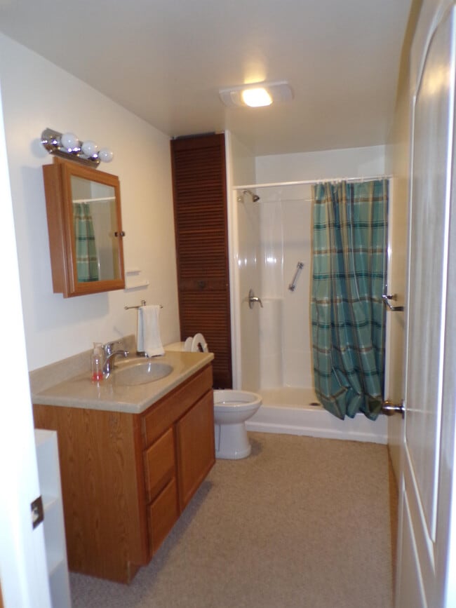 Building Photo - 14780 Lickley Rd