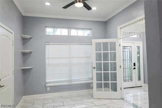 Building Photo - 432 Willowbrook Dr