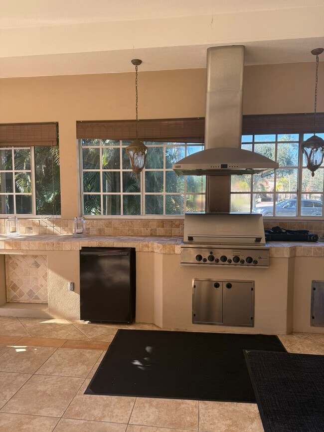 Building Photo - 6802 Dominion Ln