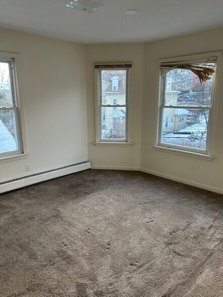 Building Photo - 66 Prospect St