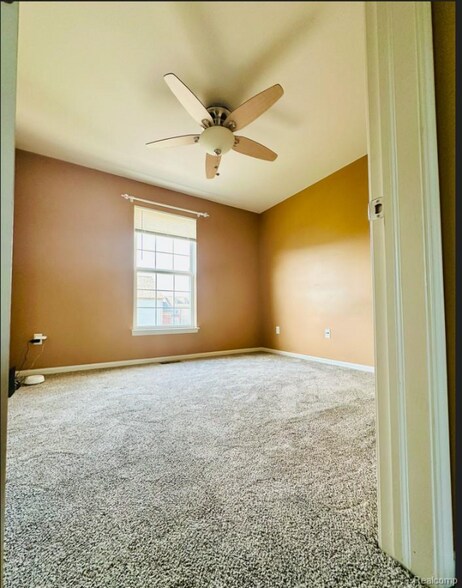 Building Photo - 44701 Ellery Ln