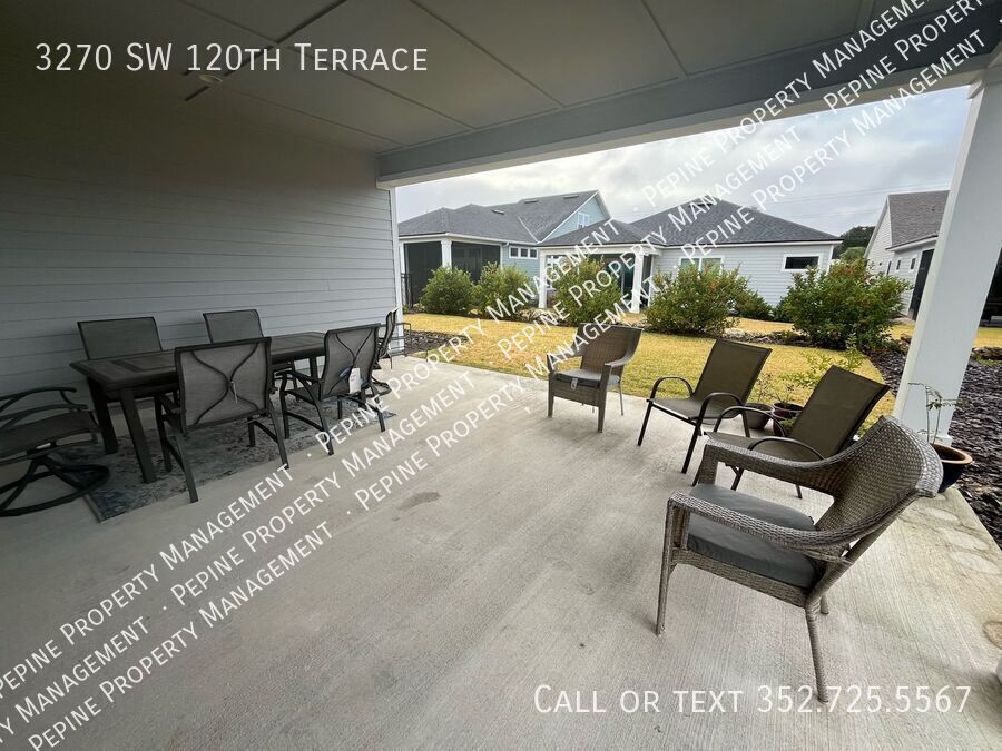 Building Photo - 3270 SW 120th Terrace