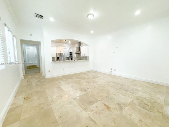 Building Photo - 10170 SW 75th Pl