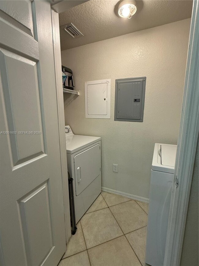 Building Photo - 6466 Emerald Dunes Dr
