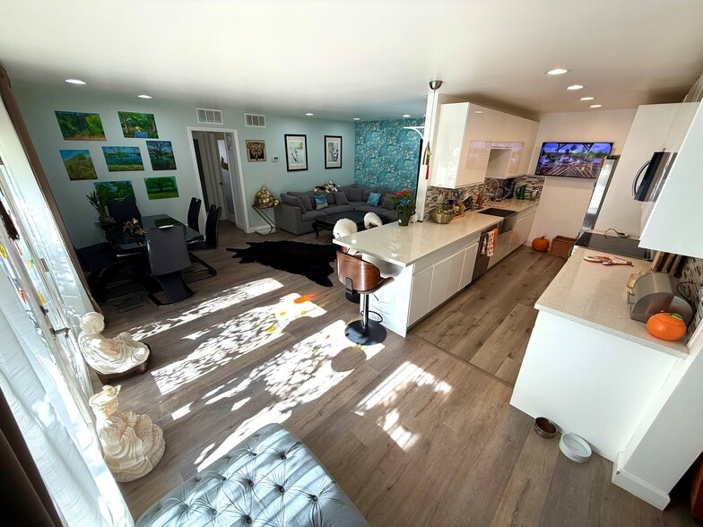 Living Room/Kitchen - 843 4th St