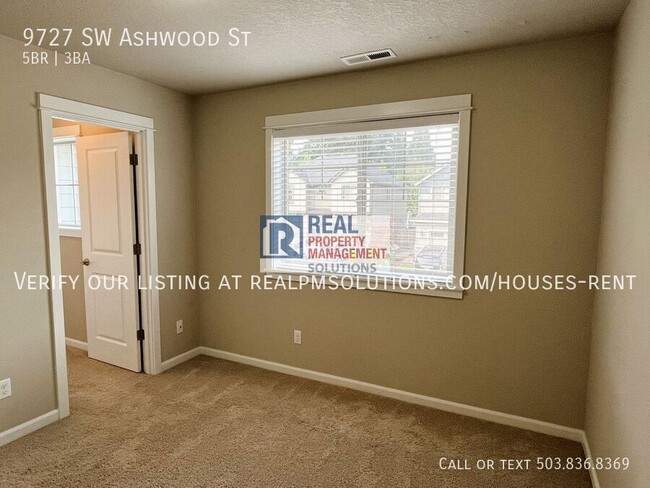 Building Photo - 9727 SW Ashwood St