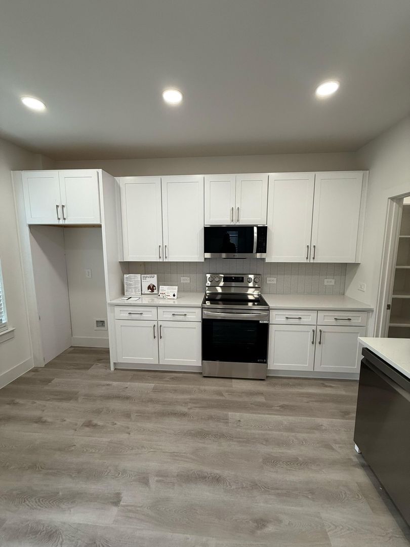 Building Photo - 144 Pinkie Holmes Dr