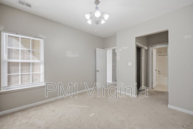 Building Photo - 724 Harbor Springs Trail