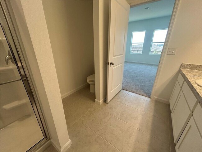 Building Photo - 882 Ballantyne Dr