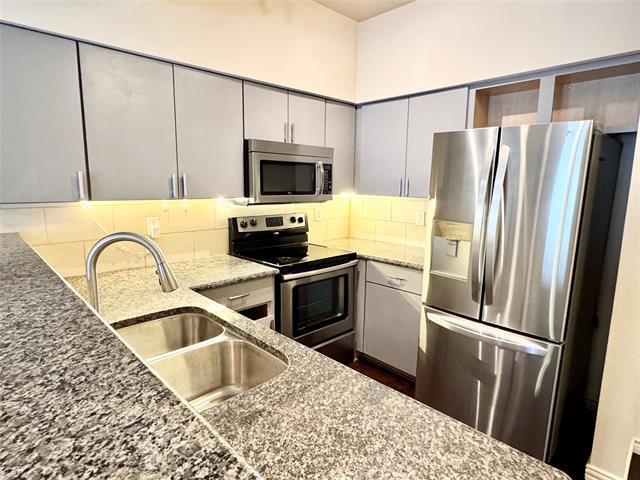 Building Photo - 3102 Kings Rd